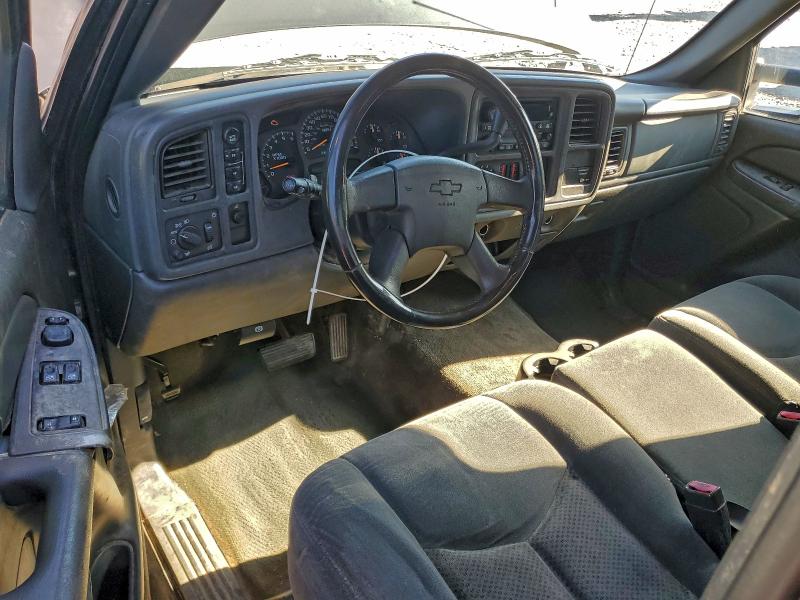 Photo 8 from auction – 2004 CHEVROLET SILVERADO with VIN 1GCEK19VX4E235941