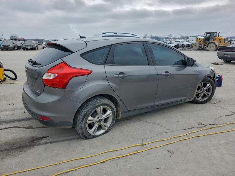 Photo 3 from auction – 2014 FORD FOCUS SE with VIN 1FADP3K25EL266820