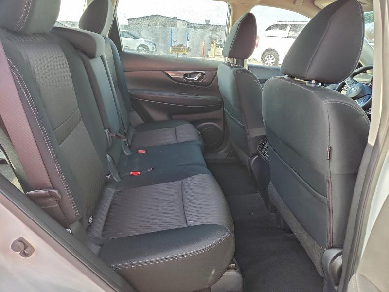Photo 11 from auction – 2017 NISSAN ROGUE S with VIN KNMAT2MV1HP600140