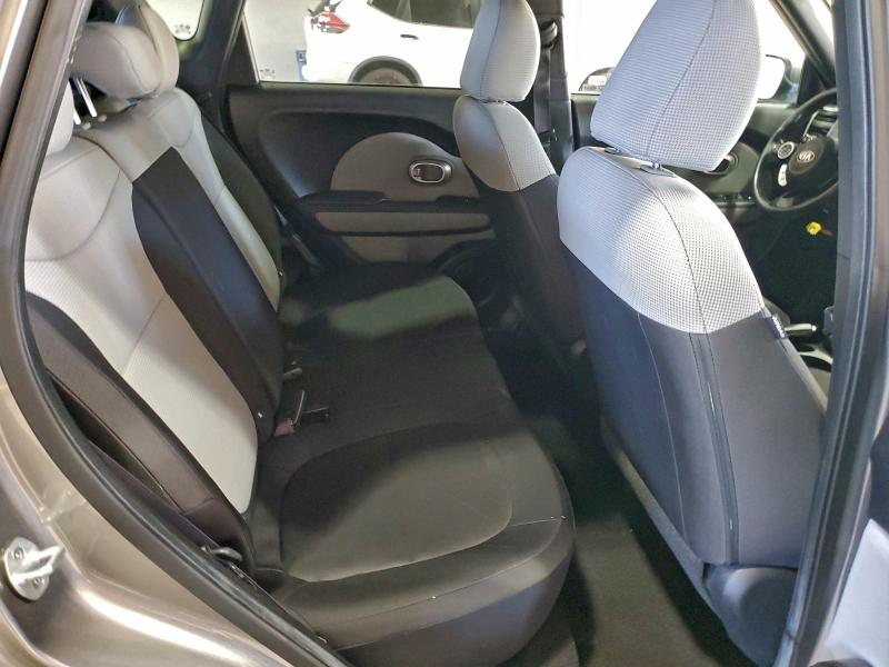 Photo 10 from auction – 2015 KIA SOUL with VIN KNDJN2A26F7142614
