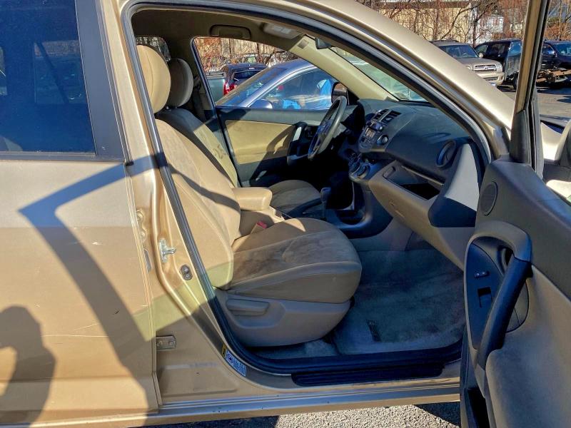 Photo 5 from auction – 2010 TOYOTA RAV4 with VIN 2T3JF4DV4AW075510