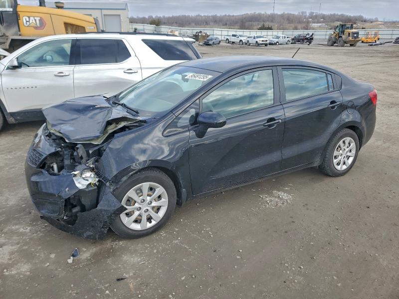 KIA RIO LX 2015 con VIN KNADM4A30F6458288 - Foto de la subasta