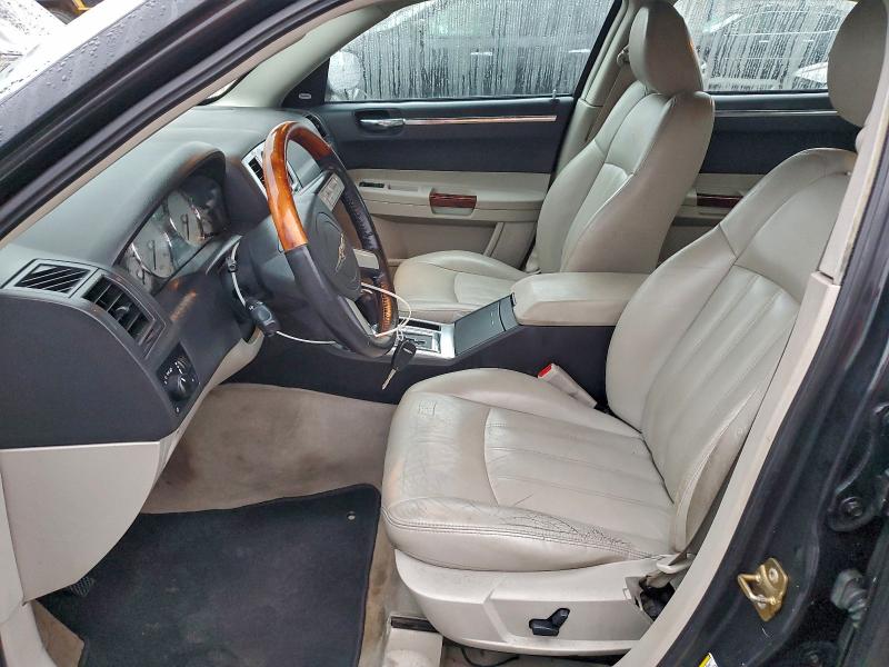 Photo 7 from auction – 2005 CHRYSLER 300C with VIN 2C3JA63H75H605601