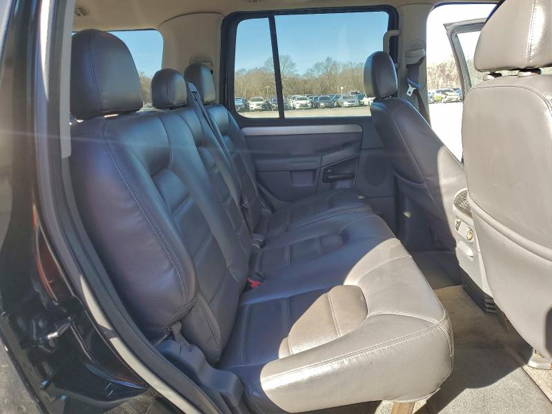 Photo 11 from auction – 2003 FORD EXPLORER with VIN 1FMZU73W53ZA15285