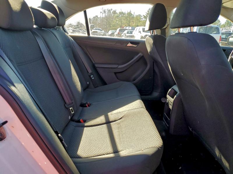 Photo 10 from auction – 2014 VOLKSWAGEN JETTA BASE with VIN 3VW2K7AJ2EM228649