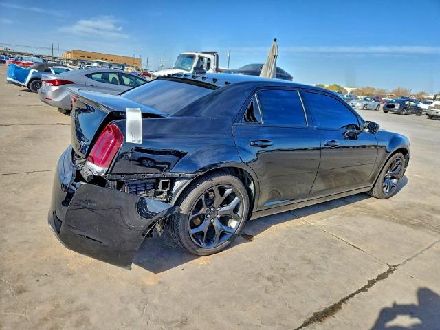 Photo 3 from auction – 2022 CHRYSLER 300 TOURIN with VIN 2C3CCAAGXNH111877