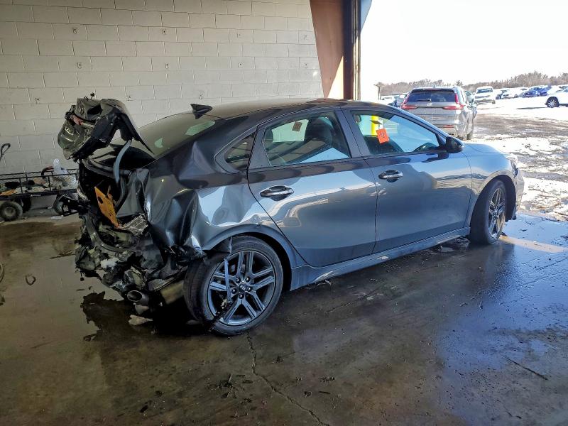Photo 3 from auction – 2021 KIA FORTE GT L with VIN 3KPF34AD7ME404792
