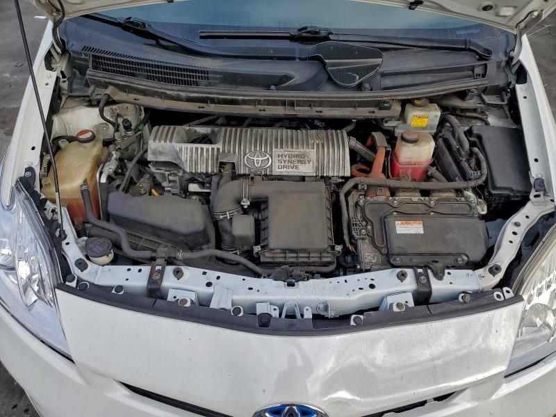 Photo 11 from auction – 2015 TOYOTA PRIUS with VIN JTDKN3DUXF1893340