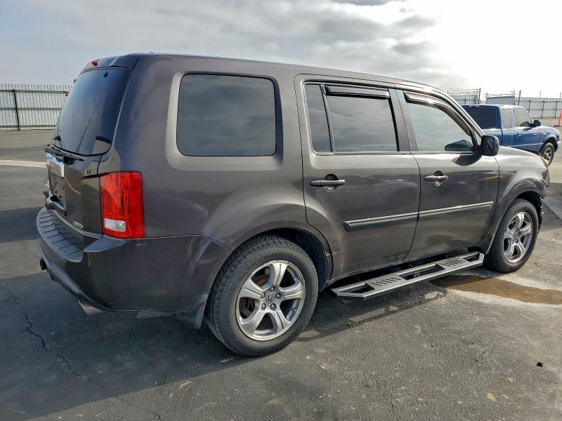 Photo 3 from auction – 2012 HONDA PILOT EXL with VIN 5FNYF4H53CB014053
