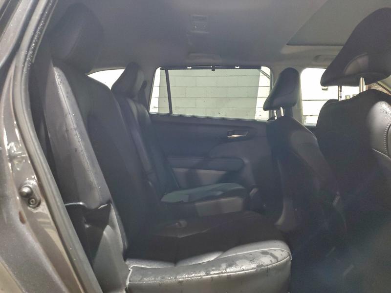 Photo 11 from auction – 2023 TOYOTA HIGHLANDER with VIN 5TDKBRCH6PS134849