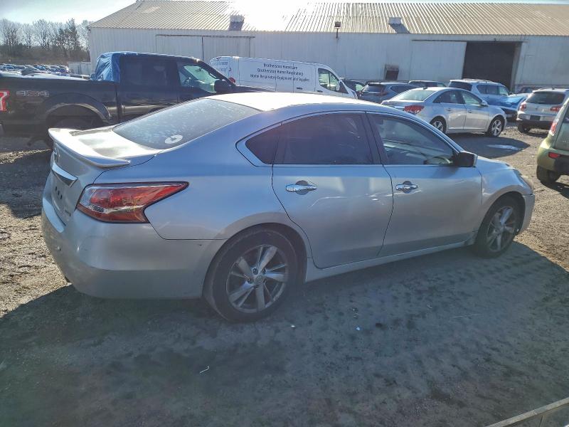 Photo 3 from auction – 2013 NISSAN ALTIMA 2.5 with VIN 1N4AL3AP3DN533578