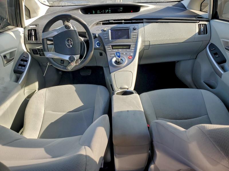 Photo 8 from auction – 2013 TOYOTA PRIUS with VIN JTDKN3DU5D1722346
