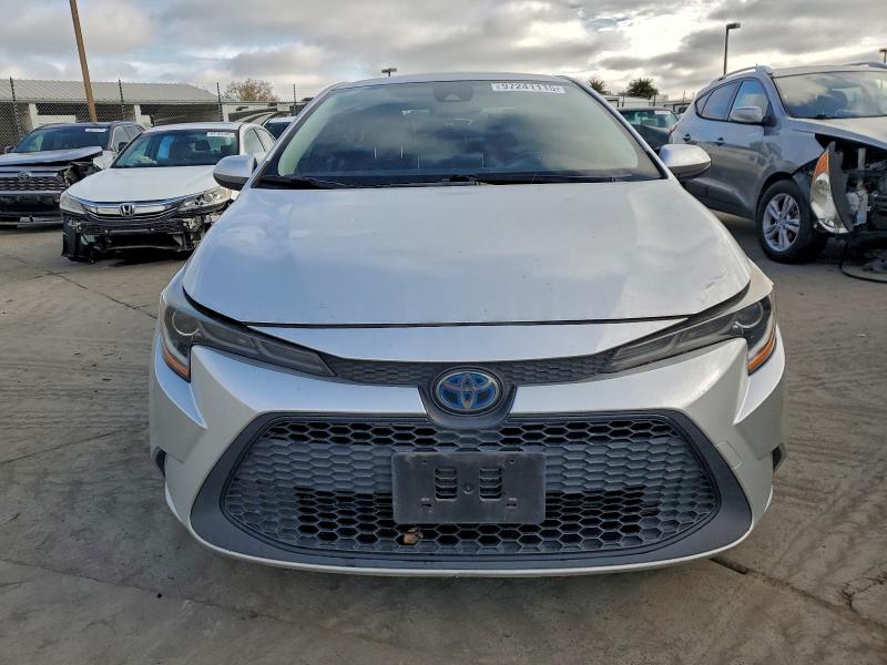 Photo 5 from auction – 2021 TOYOTA COROLLA LE with VIN JTDEAMDE4MJ028366
