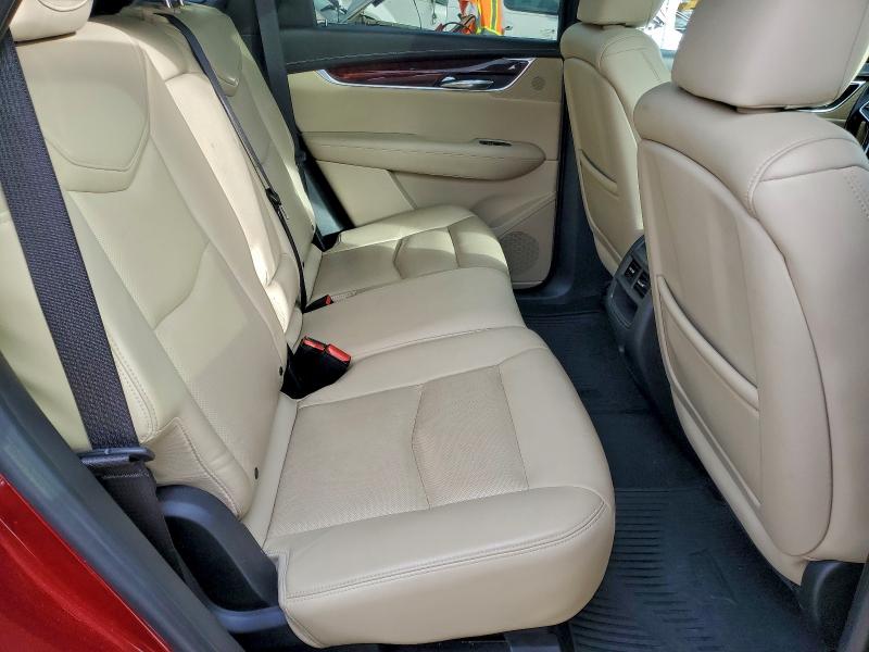 Photo 11 from auction – 2017 CADILLAC XT5 with VIN 1GYKNBRS8HZ117871
