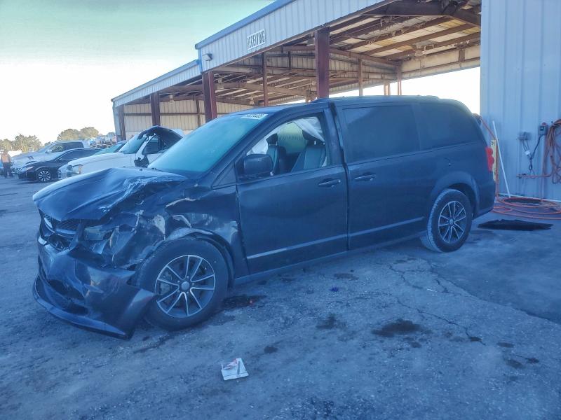 DODGE GRAND CARA 2019 with VIN 2C4RDGEG7KR513281 - Photo from auction