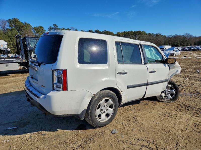 Photo 3 from auction – 2014 HONDA PILOT LX with VIN 5FNYF4H2XEB024734