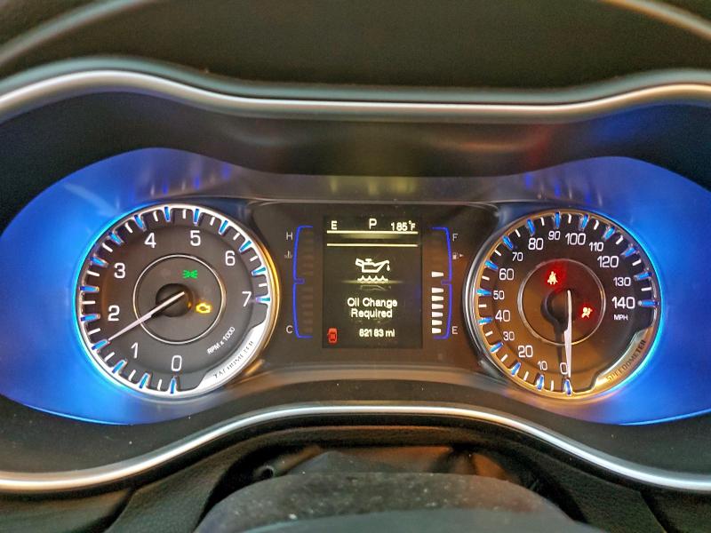 Photo 9 from auction – 2015 CHRYSLER 200 LIMITE with VIN 1C3CCCAB7FN532934