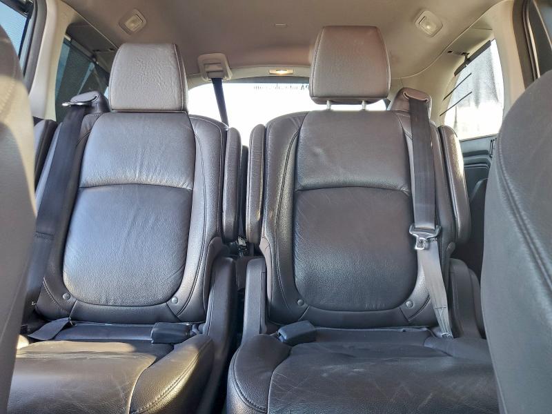 Photo 10 from auction – 2018 HONDA ODYSSEY with VIN 5FNRL6H90JB036410