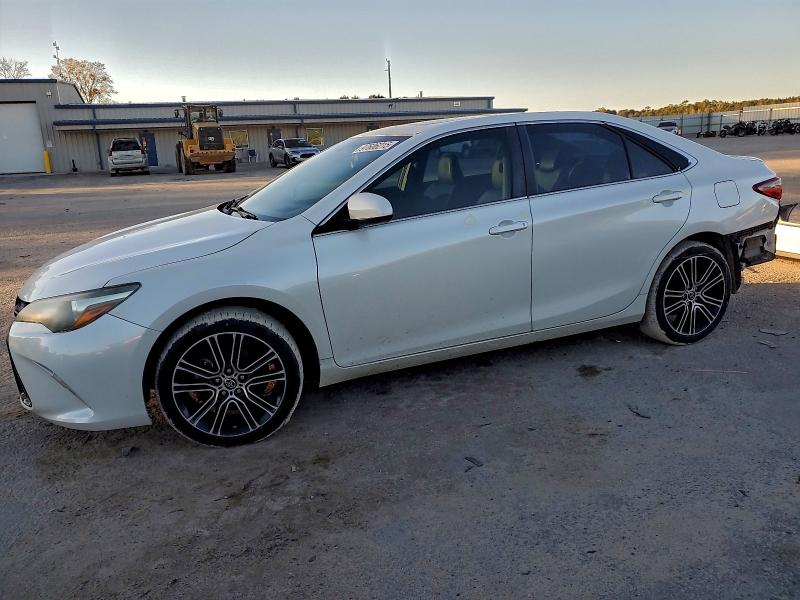 TOYOTA CAMRY LE 2016 مع رقم تعريف المركبة 4T1BF1FK3GU508600 - صورة من المزاد