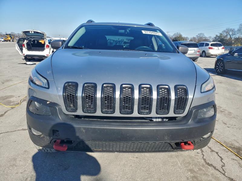 Photo 5 from auction – 2015 JEEP CHEROKEE T with VIN 1C4PJMBS8FW780224
