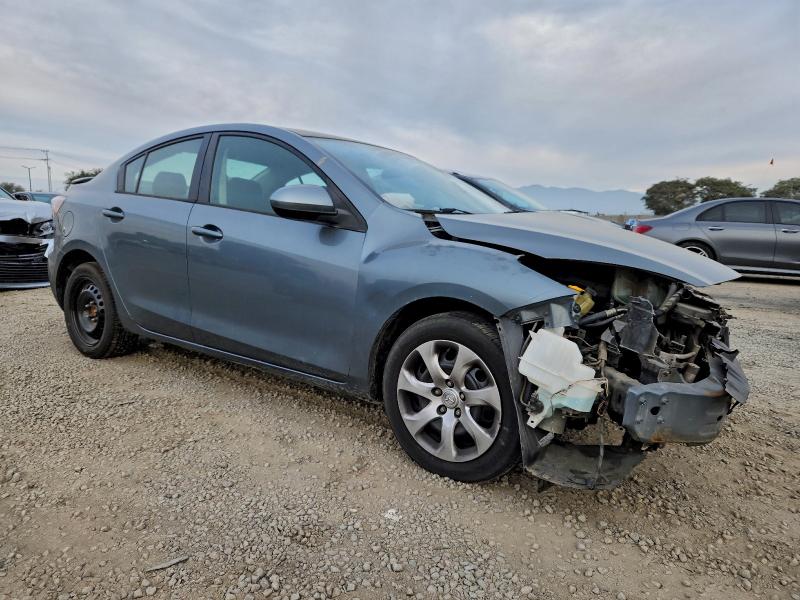 Photo 4 from auction – 2013 MAZDA 3 I with VIN JM1BL1TG2D1722651