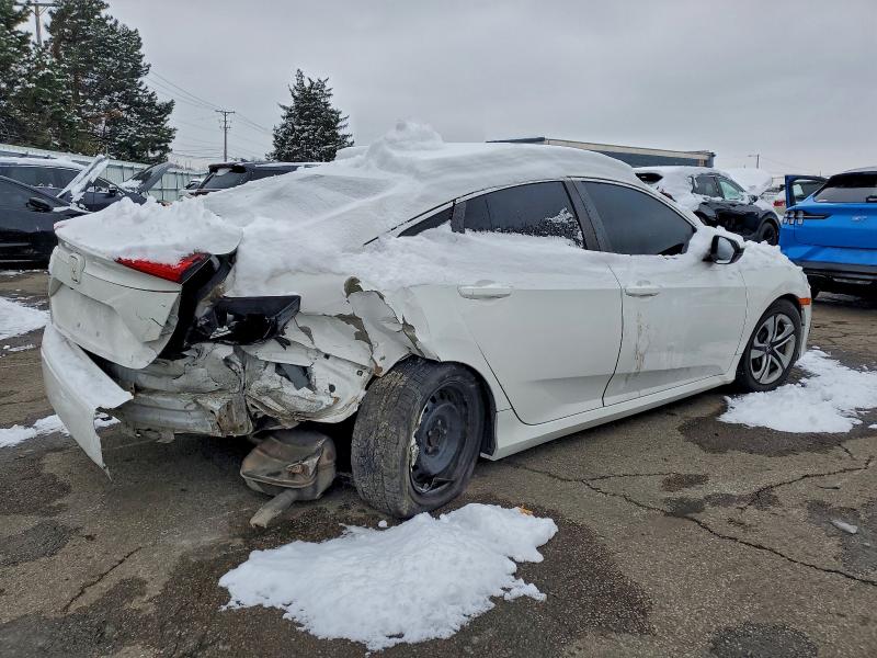 Photo 3 from auction – 2018 HONDA CIVIC LX with VIN 19XFC2F52JE024809