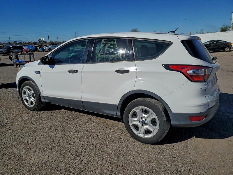 صورة رقم 2 من المزاد - 2017 FORD ESCAPE S مع VIN 1FMCU0F78HUC95774