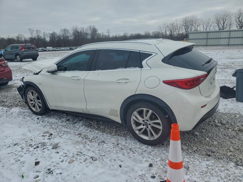 Photo 2 from auction – 2017 INFINITI QX30 BASE with VIN SJKCH5CP8HA027252