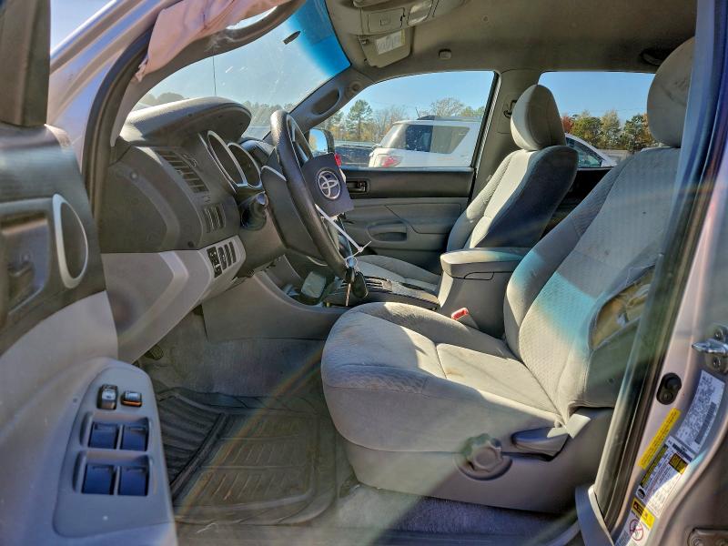 Photo 7 from auction – 2011 TOYOTA TACOMA with VIN 5TFJU4GN4BX011806