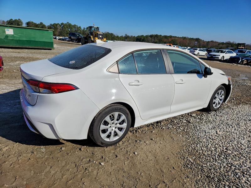 Photo 3 from auction – 2021 TOYOTA COROLLA LE with VIN 5YFEPMAE5MP253216