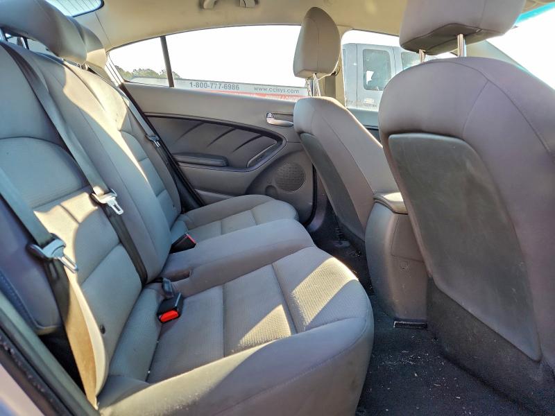 Photo 10 from auction – 2017 KIA FORTE LX with VIN 3KPFK4A79HE100706