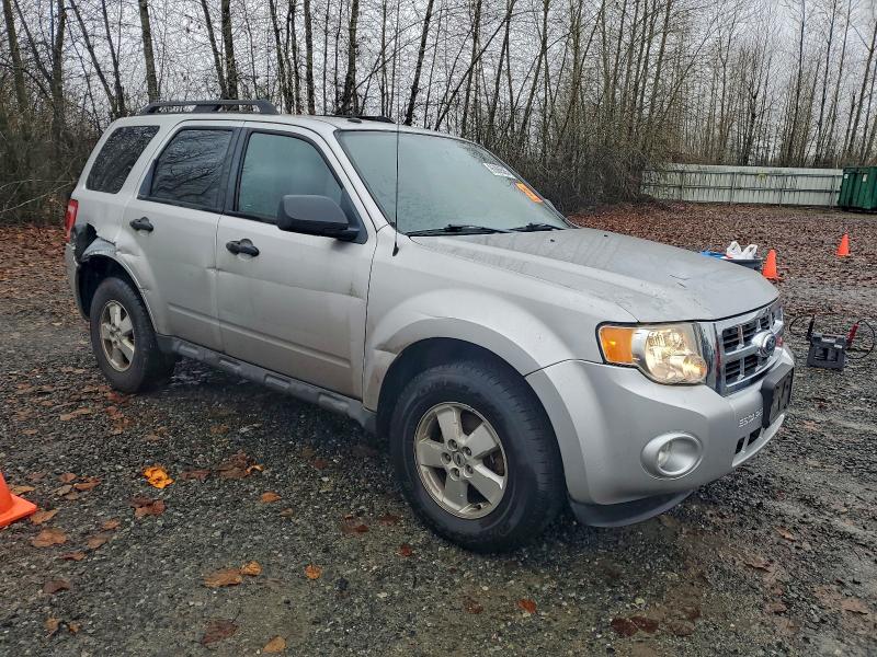 Photo 4 from auction – 2010 FORD ESCAPE XLT with VIN 1FMCU9D75AKC72493