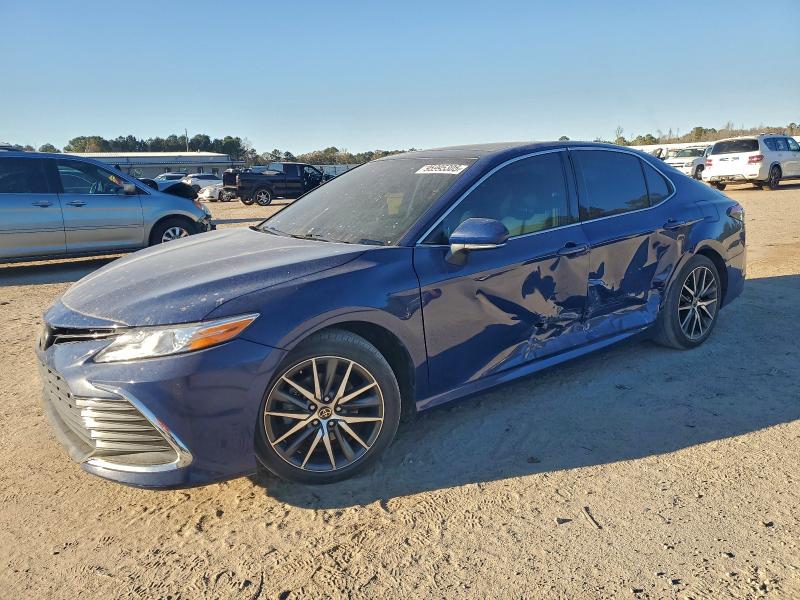 TOYOTA CAMRY XLE 2023 with VIN 4T1F11AKXPU160835 - Photo from auction