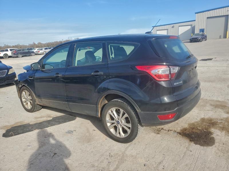 Zdjęcie 2 z aukcji – 2018 FORD ESCAPE S z VIN 1FMCU0F78JUD04074