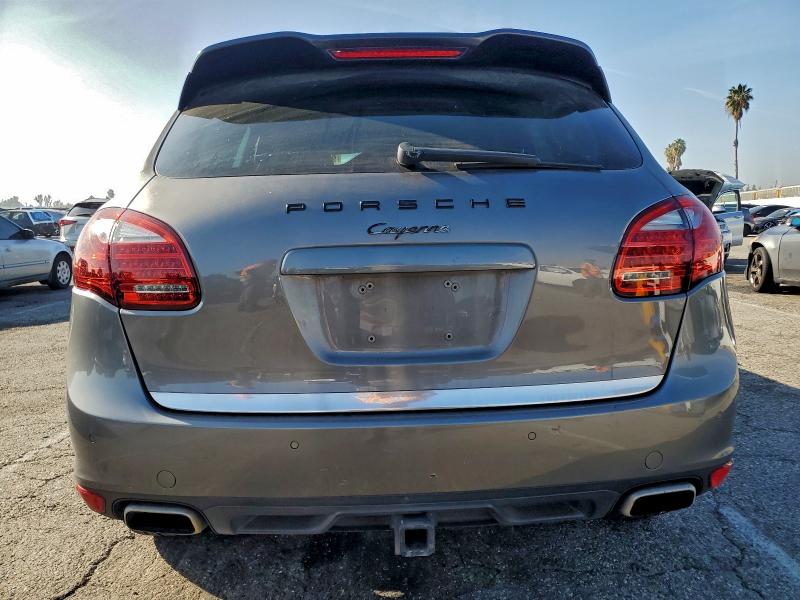 Photo 6 from auction – 2012 PORSCHE CAYENNE with VIN WP1AA2A22CLA01343