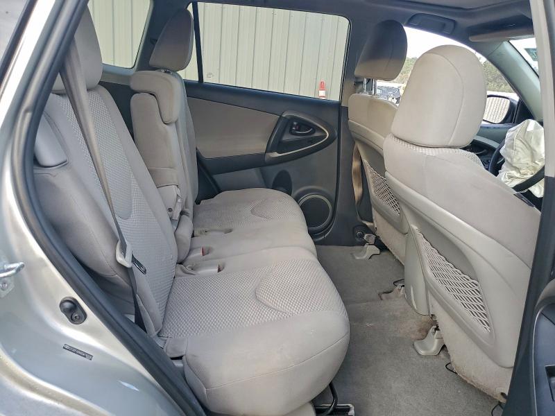 Photo 11 from auction – 2012 TOYOTA RAV4 with VIN 2T3ZF4DV6CW116936