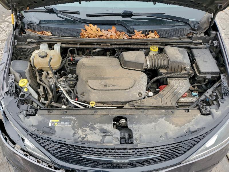 Photo 12 from auction – 2020 CHRYSLER PACIFICA with VIN 2C4RC1EG7LR150756
