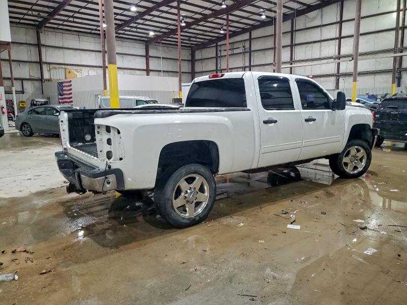 Photo 3 from auction – 2014 CHEVROLET SILVERADO with VIN 1GC1KXE89EF126500