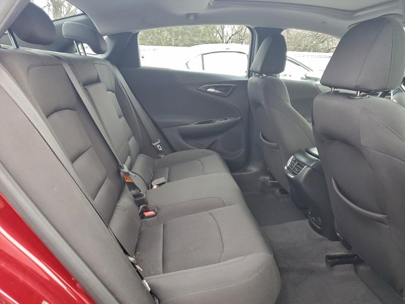 Photo 10 from auction – 2018 CHEVROLET MALIBU LT with VIN 1G1ZD5ST3JF268189