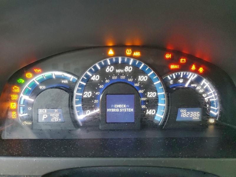 Photo 9 from auction – 2012 TOYOTA CAMRY HYBR with VIN 4T1BD1FK7CU052309