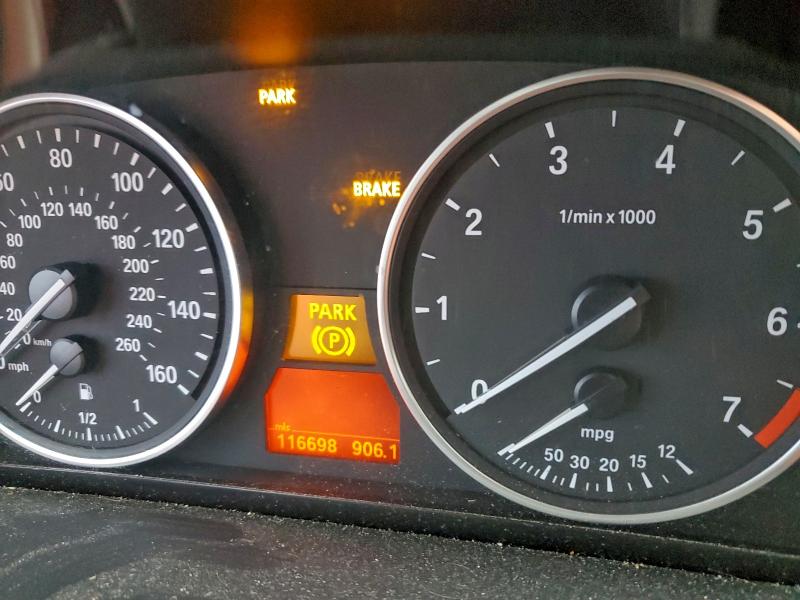Photo 9 from auction – 2011 BMW X5 XDRIVE5 with VIN 5UXZV8C51BL417352