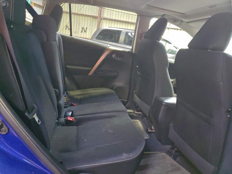 Photo 11 from auction – 2014 TOYOTA RAV4 XLE with VIN 2T3RFREV7EW145148