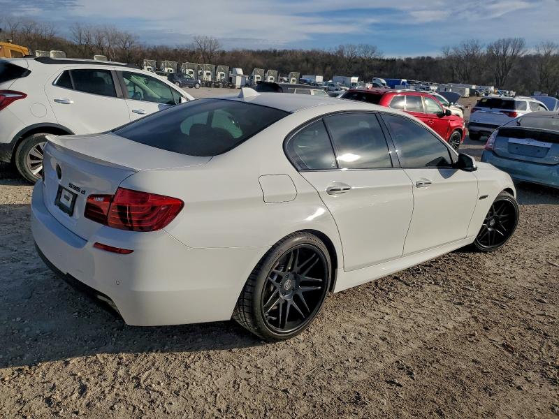 Photo 3 from auction – 2014 BMW 535 D with VIN WBAXA5C54ED690834