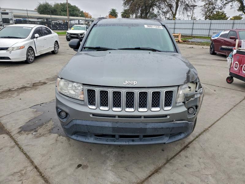 Photo 5 from auction – 2011 JEEP COMPASS SP with VIN 1J4NF1FBXBD257854