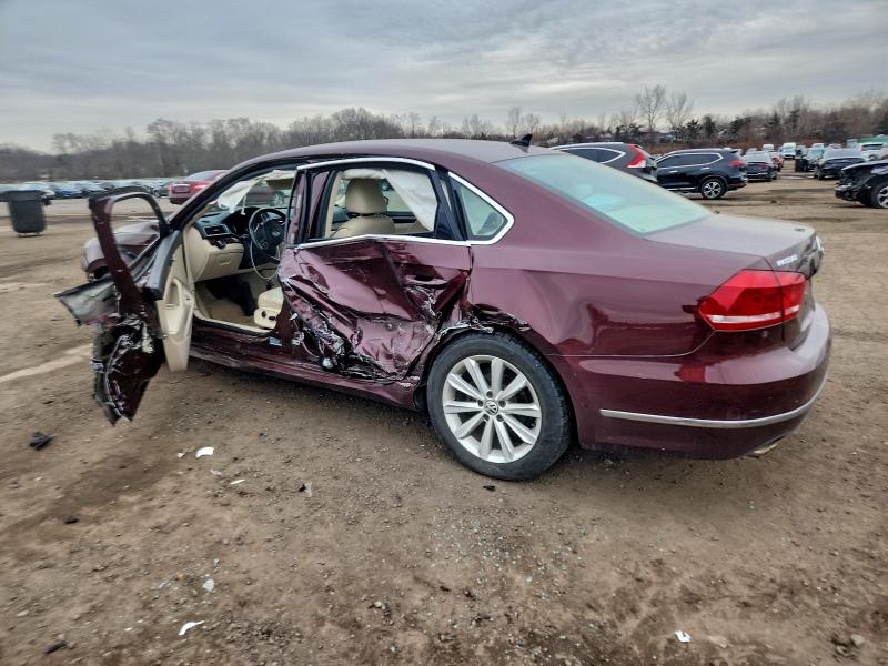 Photo 2 from auction – 2012 VOLKSWAGEN PASSAT SEL with VIN 1VWCP7A33CC035576