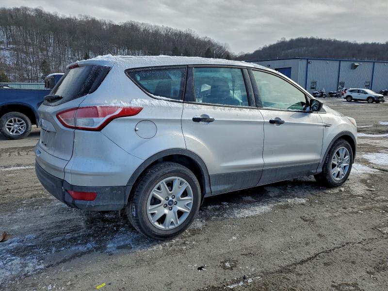Photo 3 from auction – 2016 FORD ESCAPE S with VIN 1FMCU0F77GUB55388