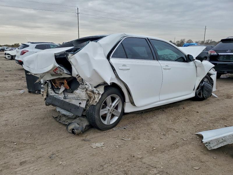 Photo 3 from auction – 2014 TOYOTA CAMRY with VIN 4T1BF1FKXEU786813