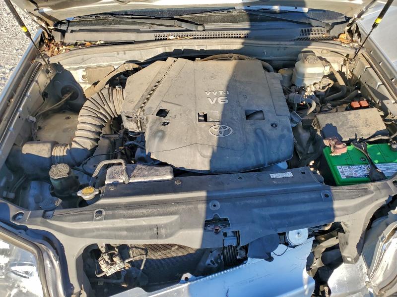 Photo 12 from auction – 2007 TOYOTA 4RUNNER SR with VIN JTEZU14RX70083744