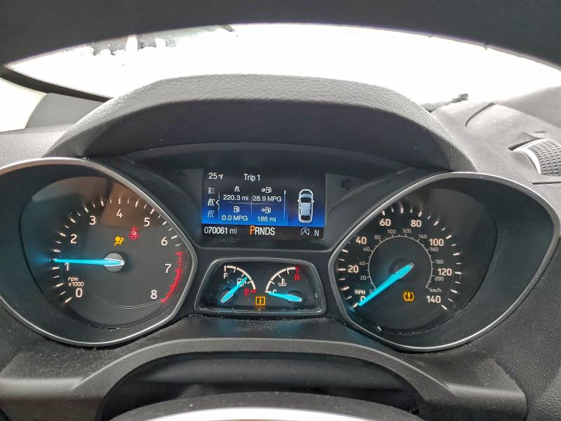 Photo 9 from auction – 2019 FORD ESCAPE SE with VIN 1FMCU9GD1KUA78647