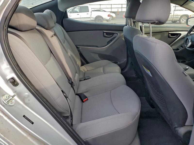 Photo 10 from auction – 2013 HYUNDAI ELANTRA with VIN 5NPDH4AE4DH329093